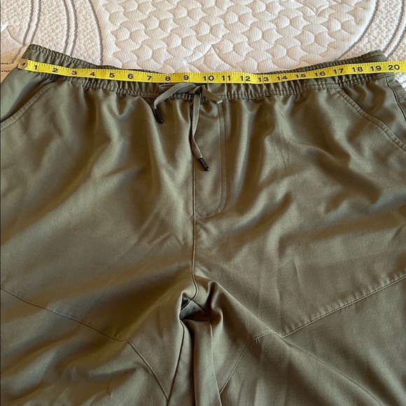 Gerry Olive Green Drawstring Shorts XXL - Picture 6 of 7